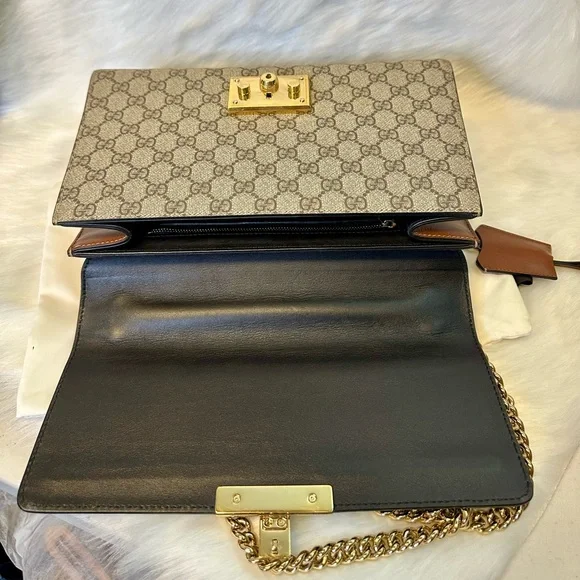 Gucci Black and Tan GG Canvas Shoulder Bag - Picture 7 of 17